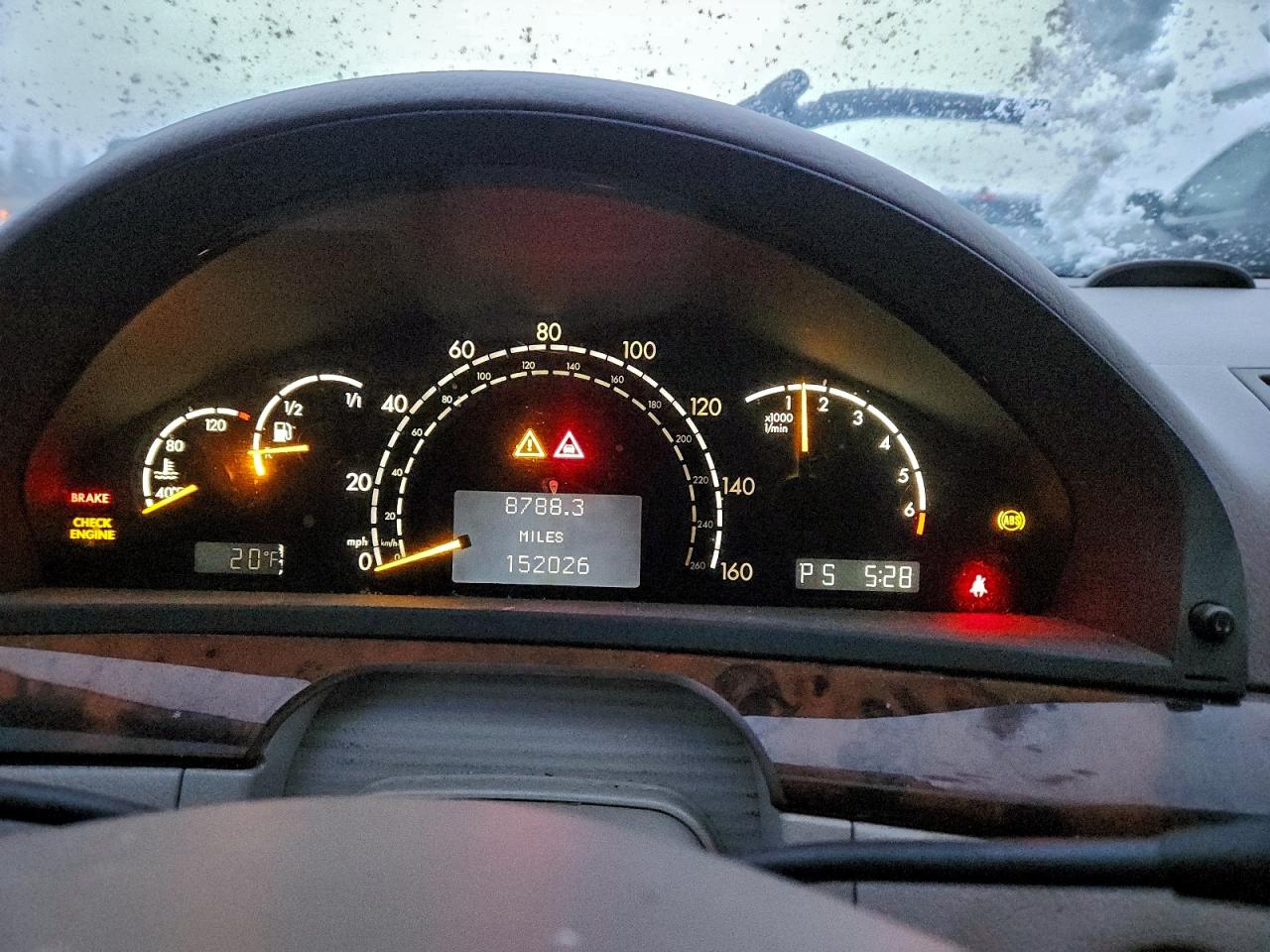 Mercedes-Benz S-Class 500 Image 10