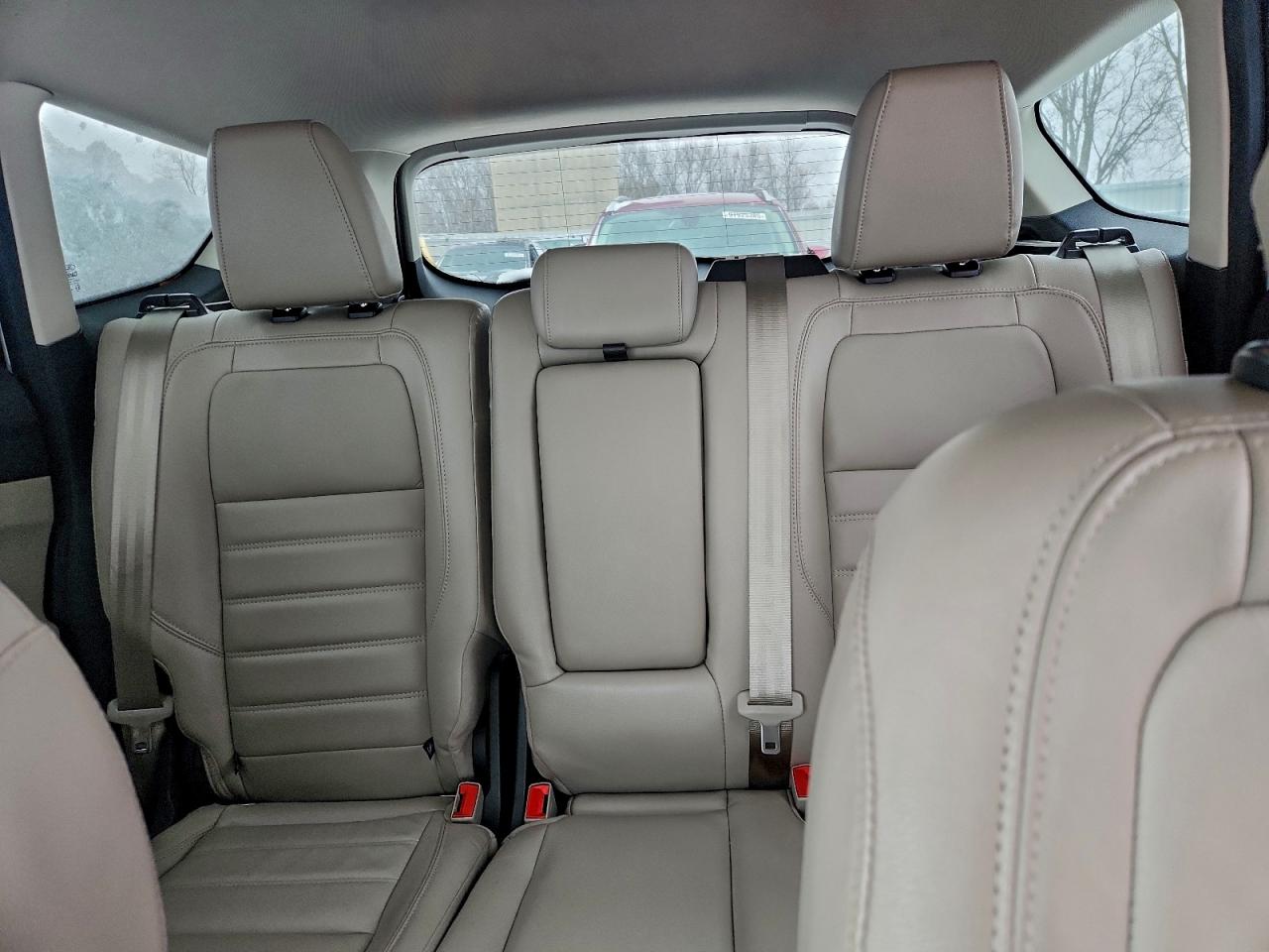 Ford Escape Titanium Image 2