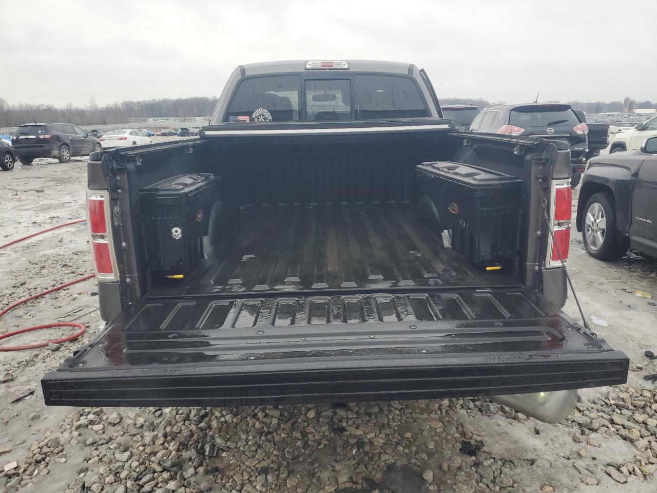 Ford F-150 Super Cab Image 2