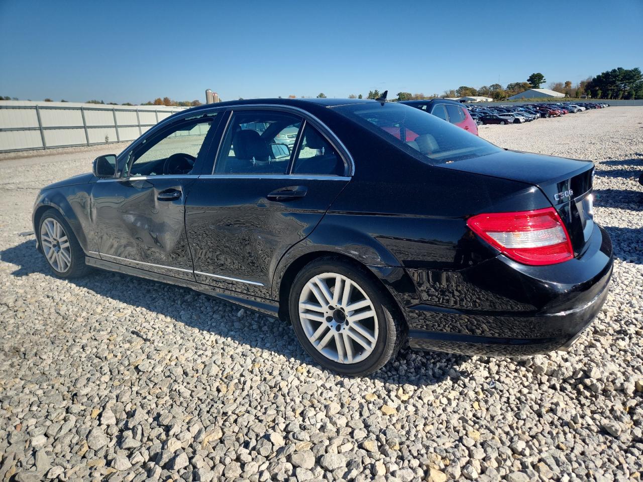 Mercedes-Benz C-Class 300 Image 2