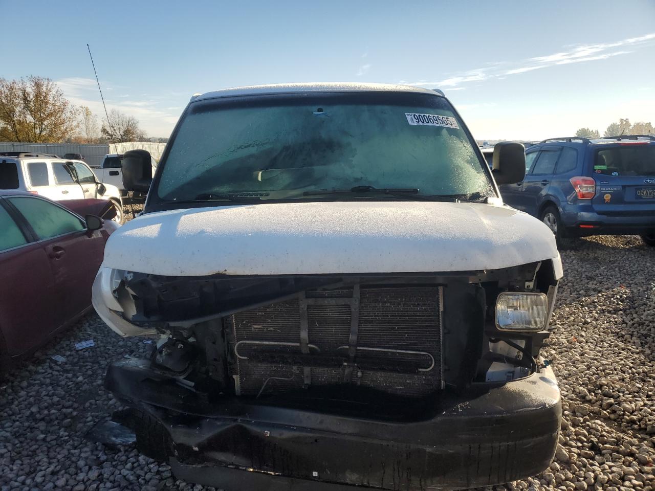 Chevrolet Express Image 6