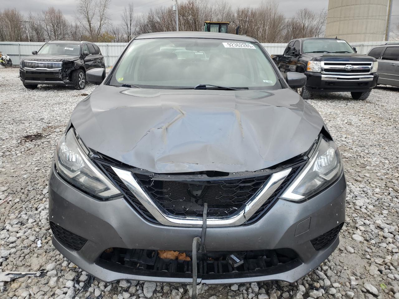 Nissan Sentra S Image 3