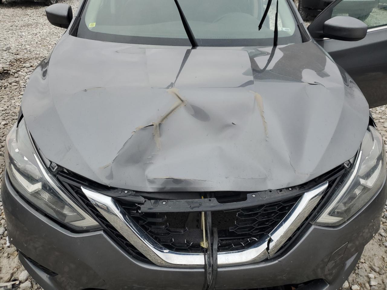 Nissan Sentra S Image 11