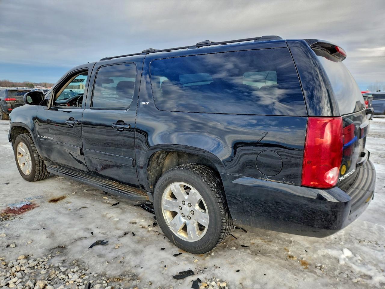 GMC Yukon K1500 Slt Image 13