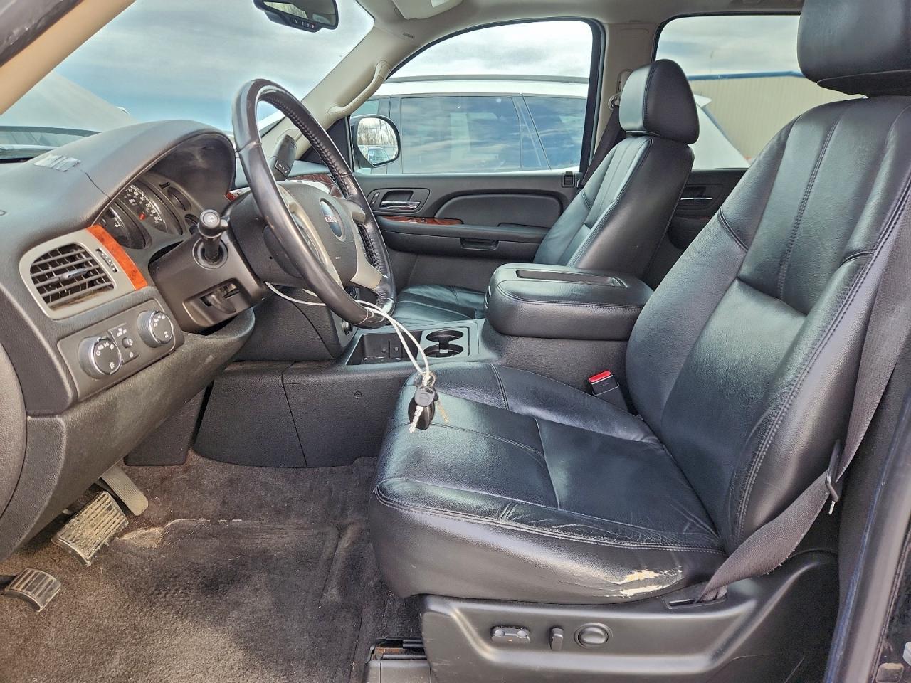 GMC Yukon K1500 Slt Image 6