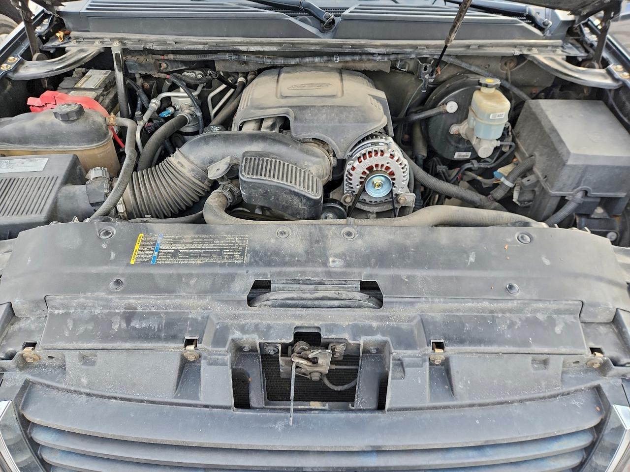 GMC Yukon K1500 Slt Image 9