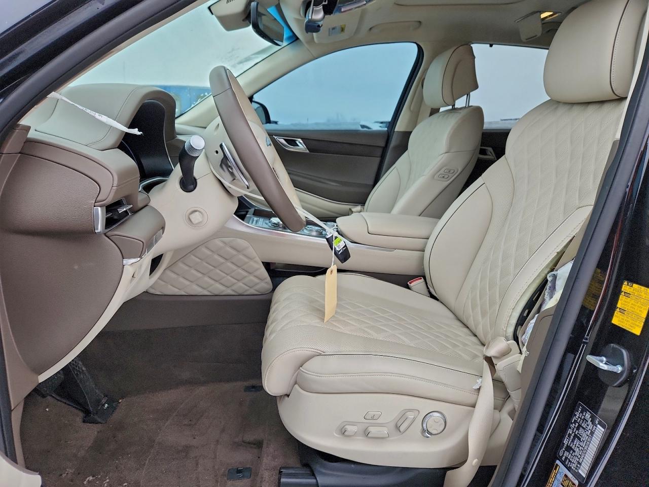 Genesis GV80 Base Image 13