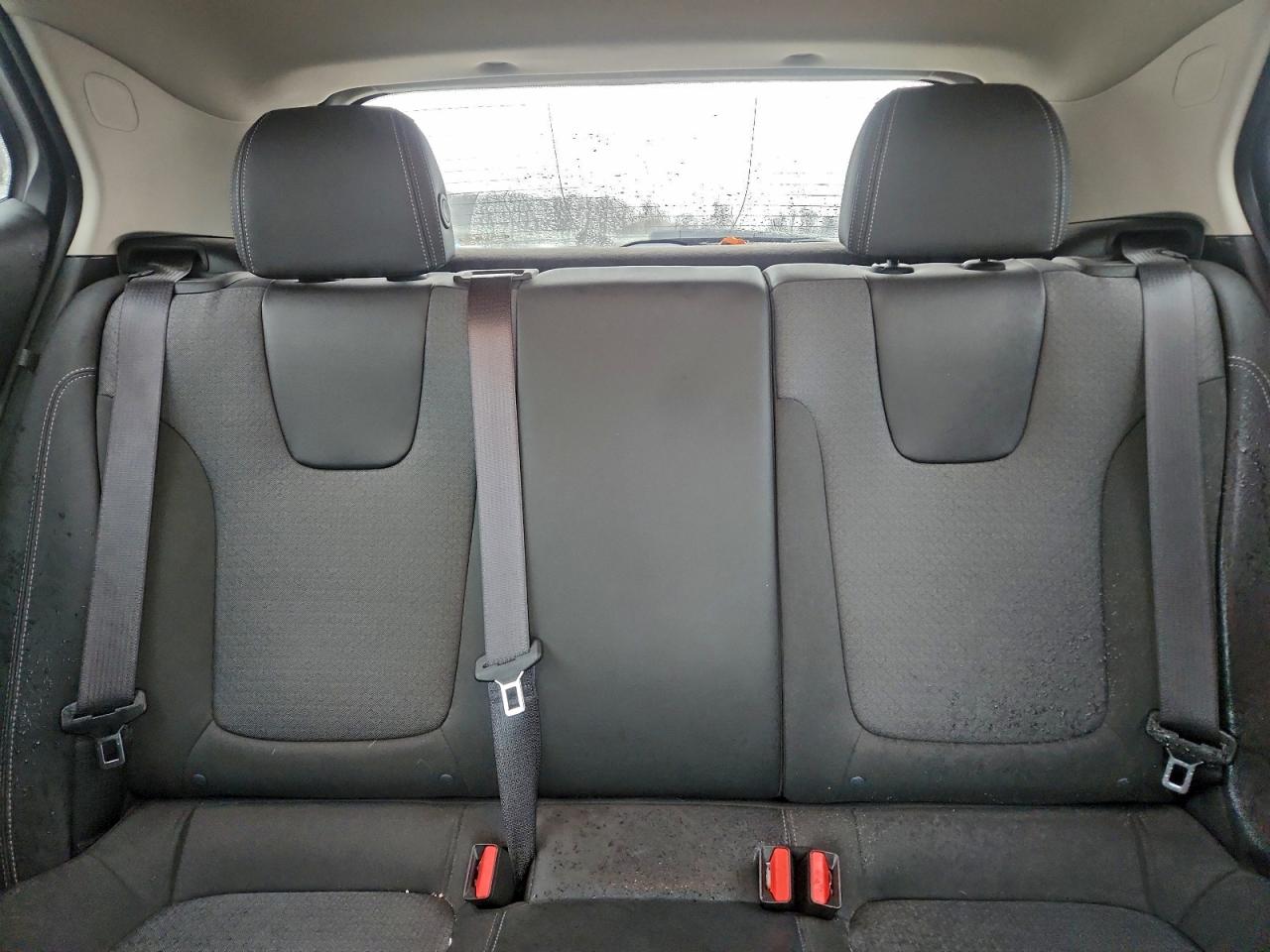 Buick Encore Preferred Image 3