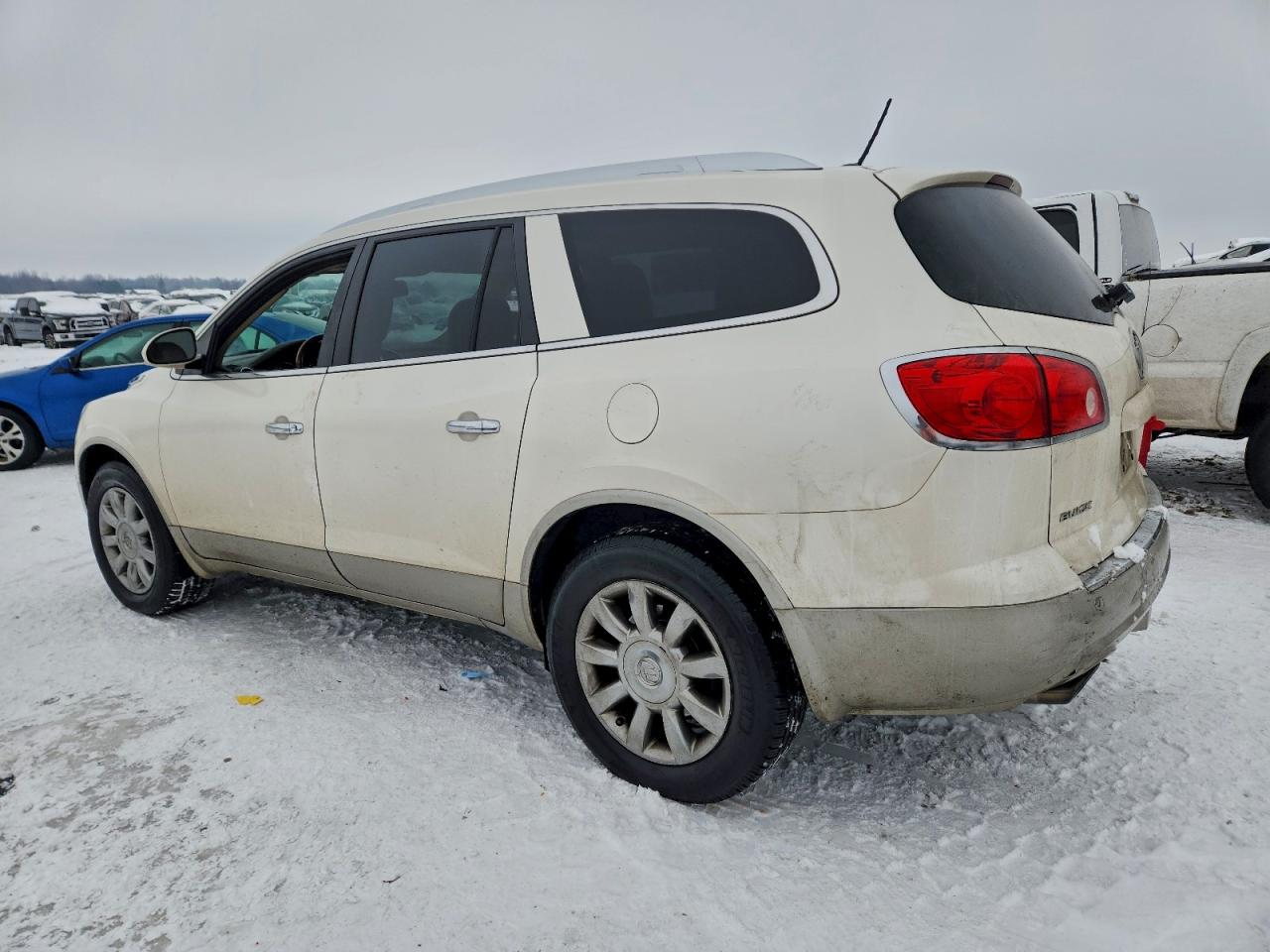 Buick Enclave Image 2