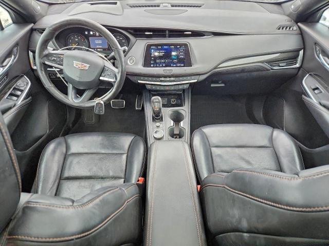 Cadillac XT4 Sport Image 7