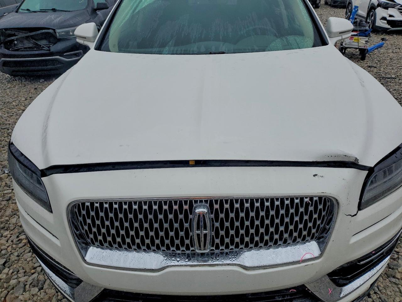 Lincoln Nautilus Reserve Image 8