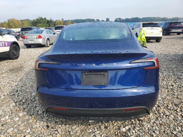 Tesla Model 3 Image 8