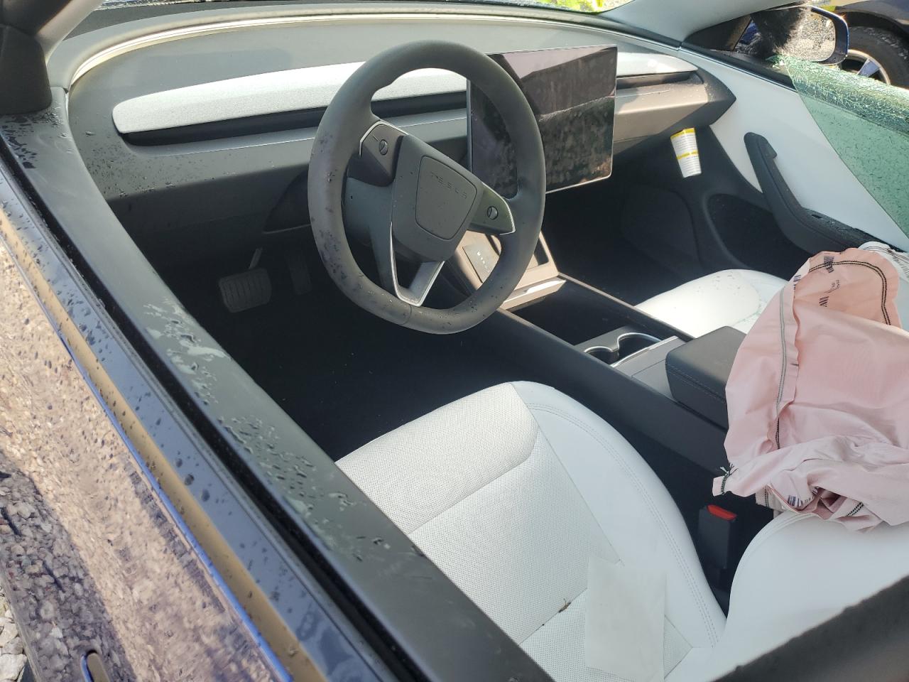 Tesla Model 3 Image 6