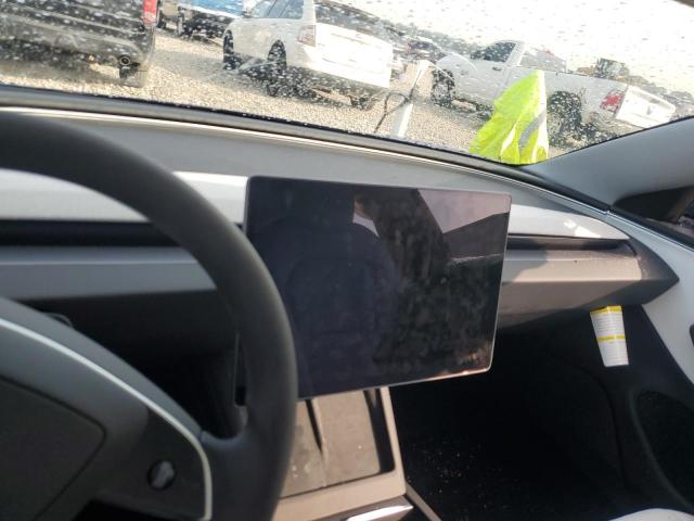 Tesla Model 3 Image 12