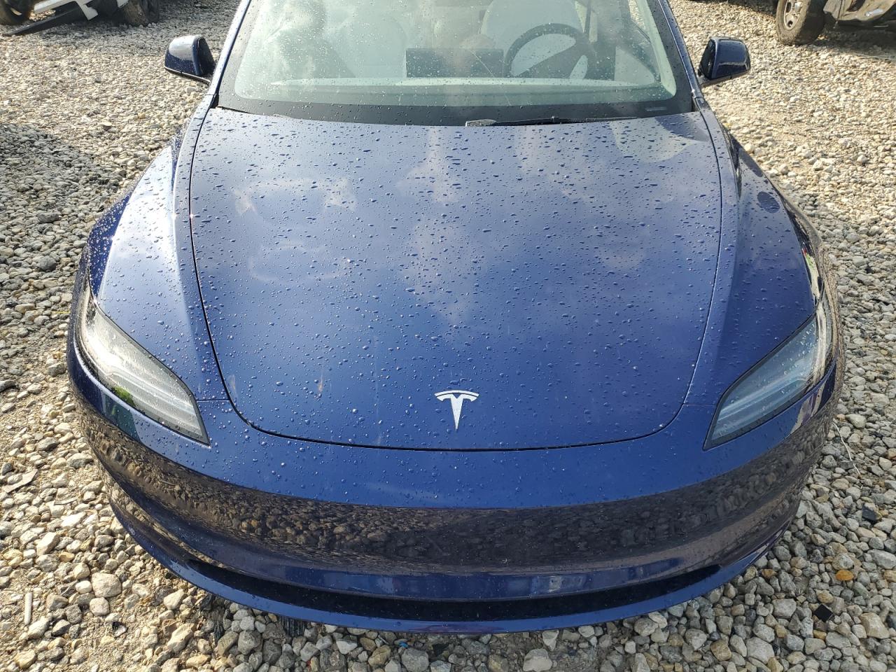 Tesla Model 3 Image 9