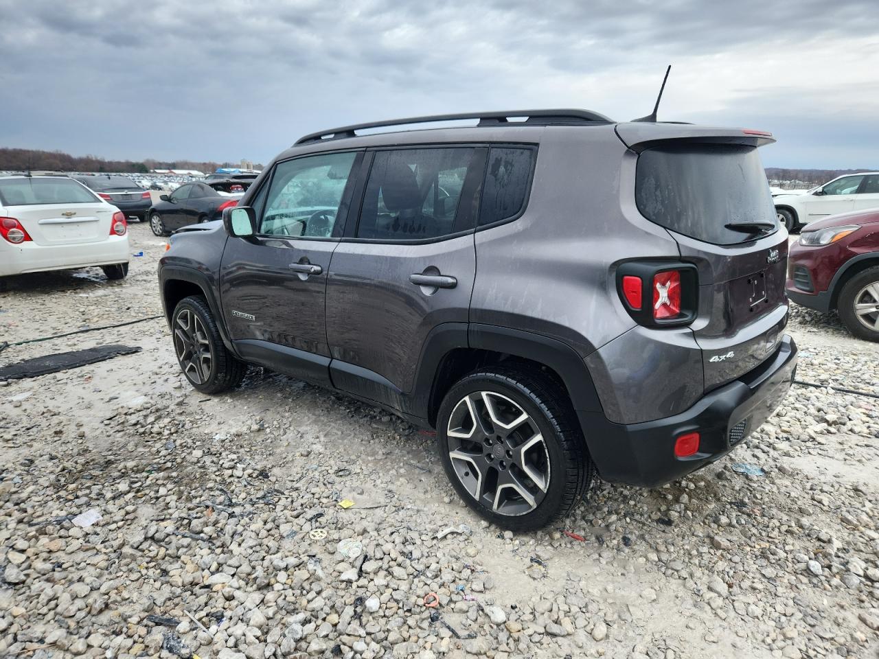 Jeep Renegade Latitude Image 3