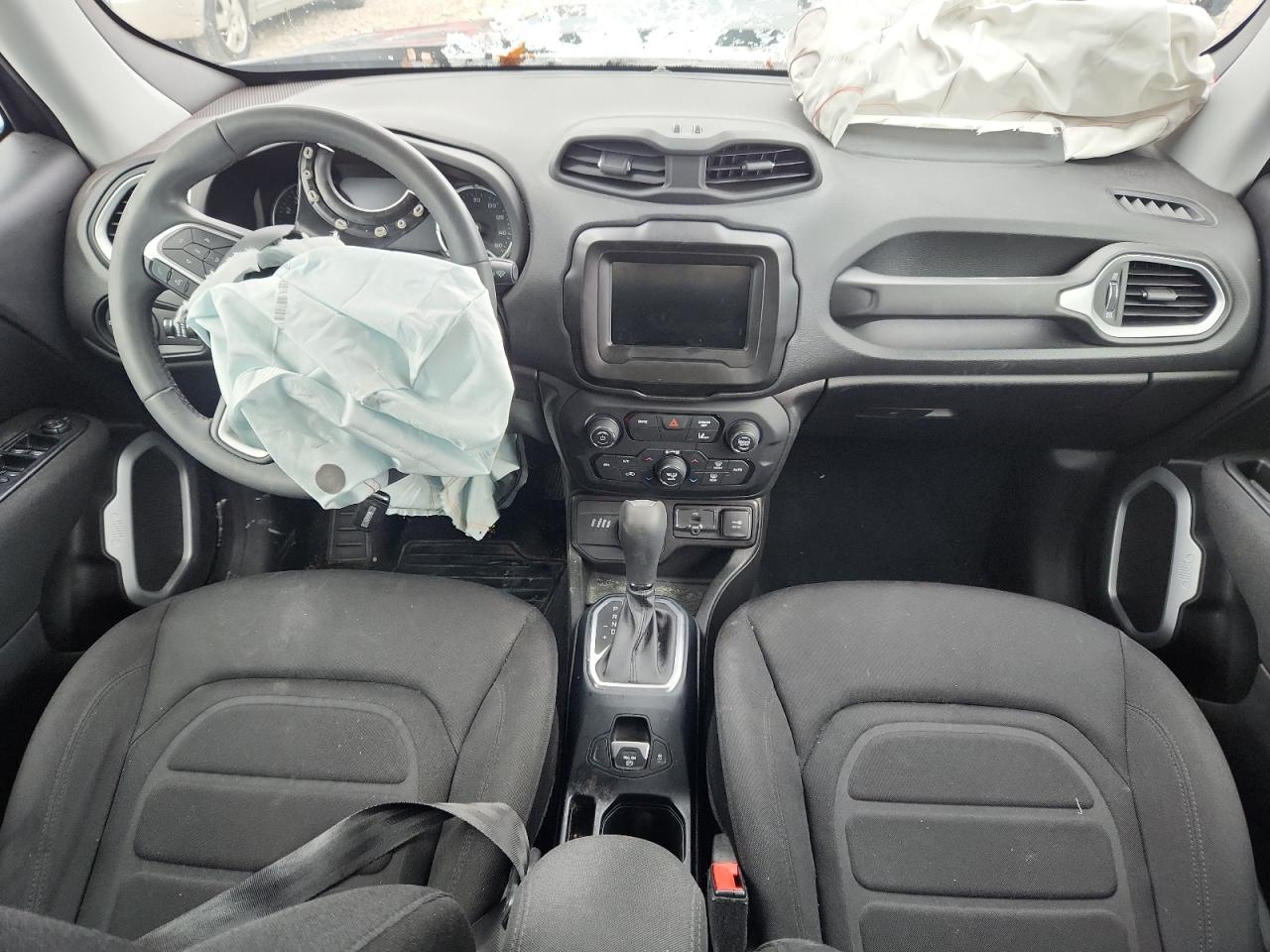 Jeep Renegade Latitude Image 5