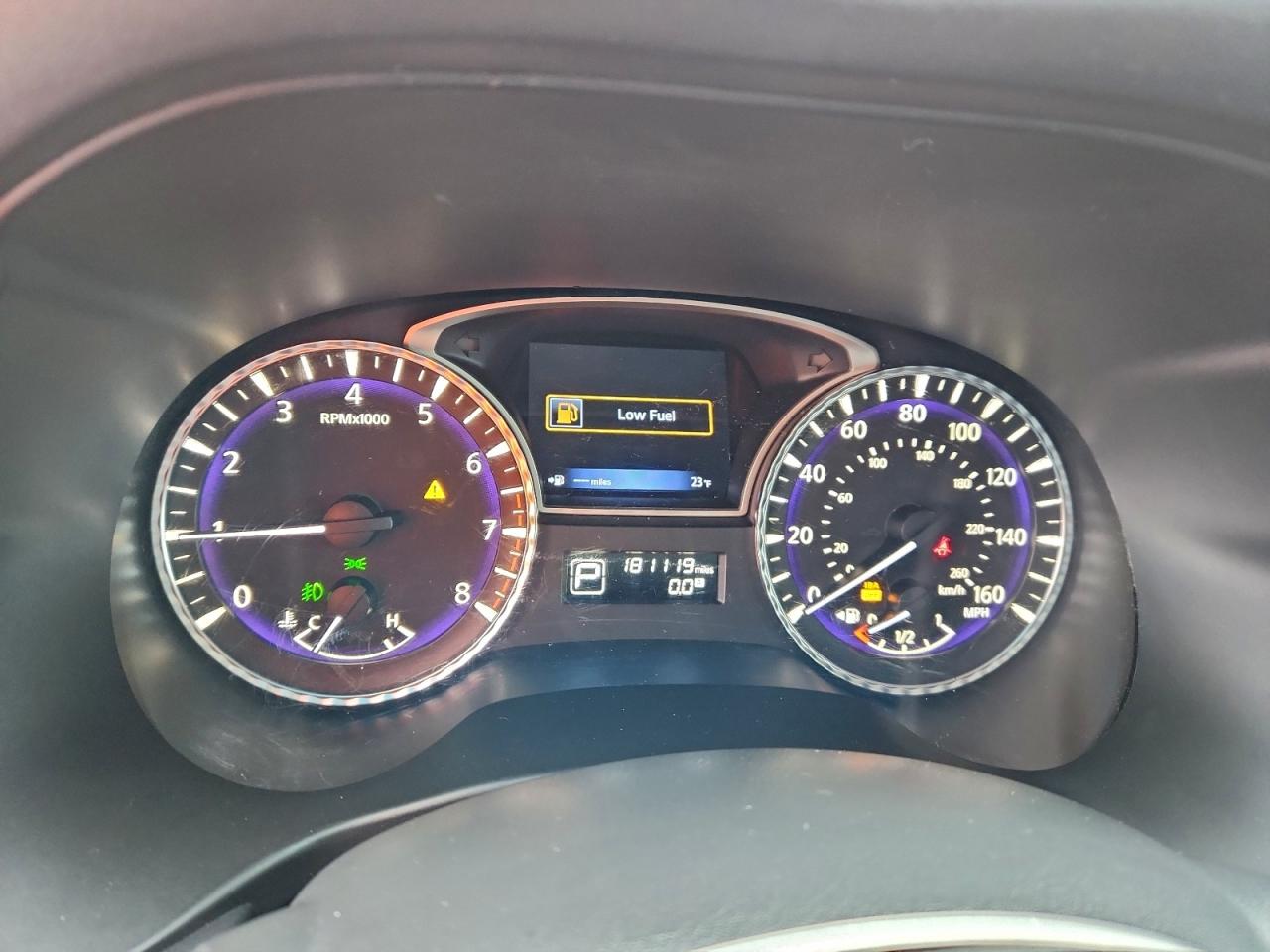 INFINITI JX35 Image 12