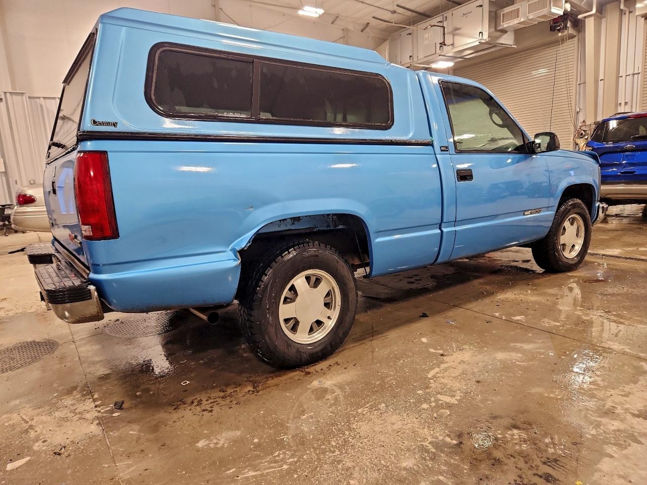 GMC Sierra C1500 Image 3