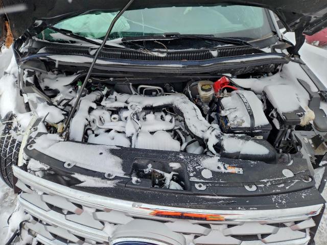 Ford Explorer Limited Image 8