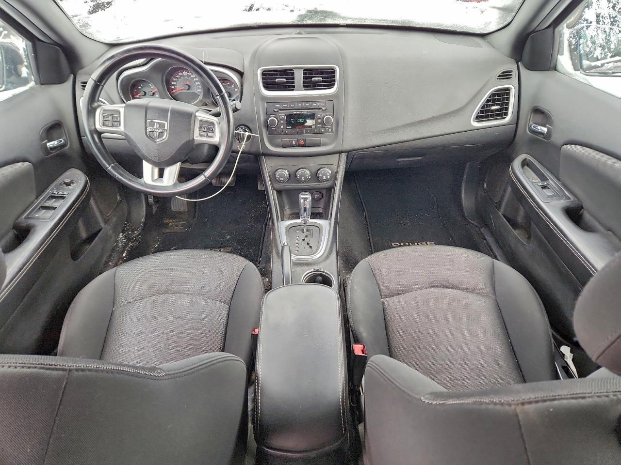 Dodge Avenger Sxt Image 8