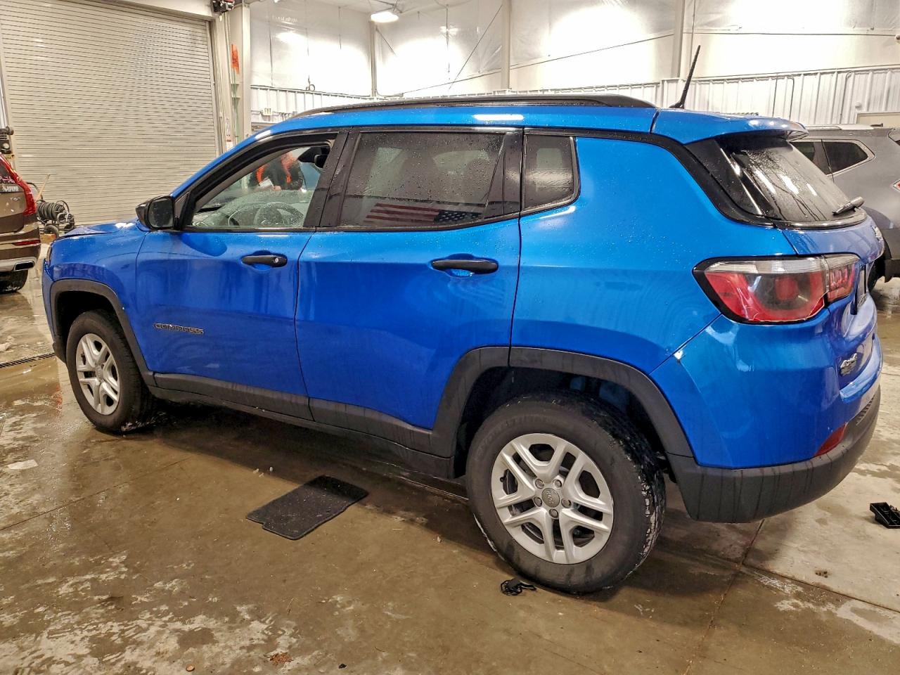 Jeep Compass Sport Image 2