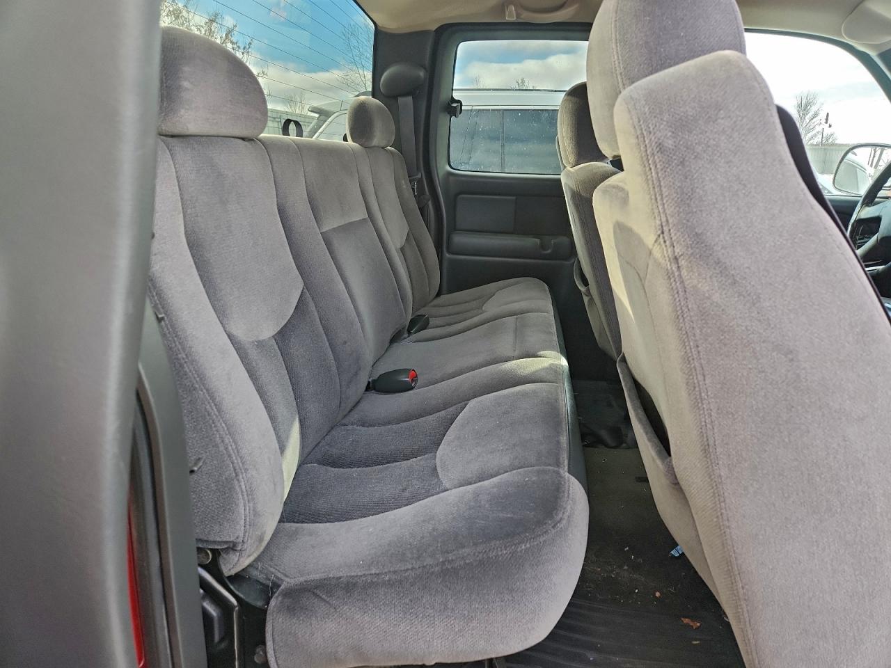 GMC Sierra K1500 Image 8