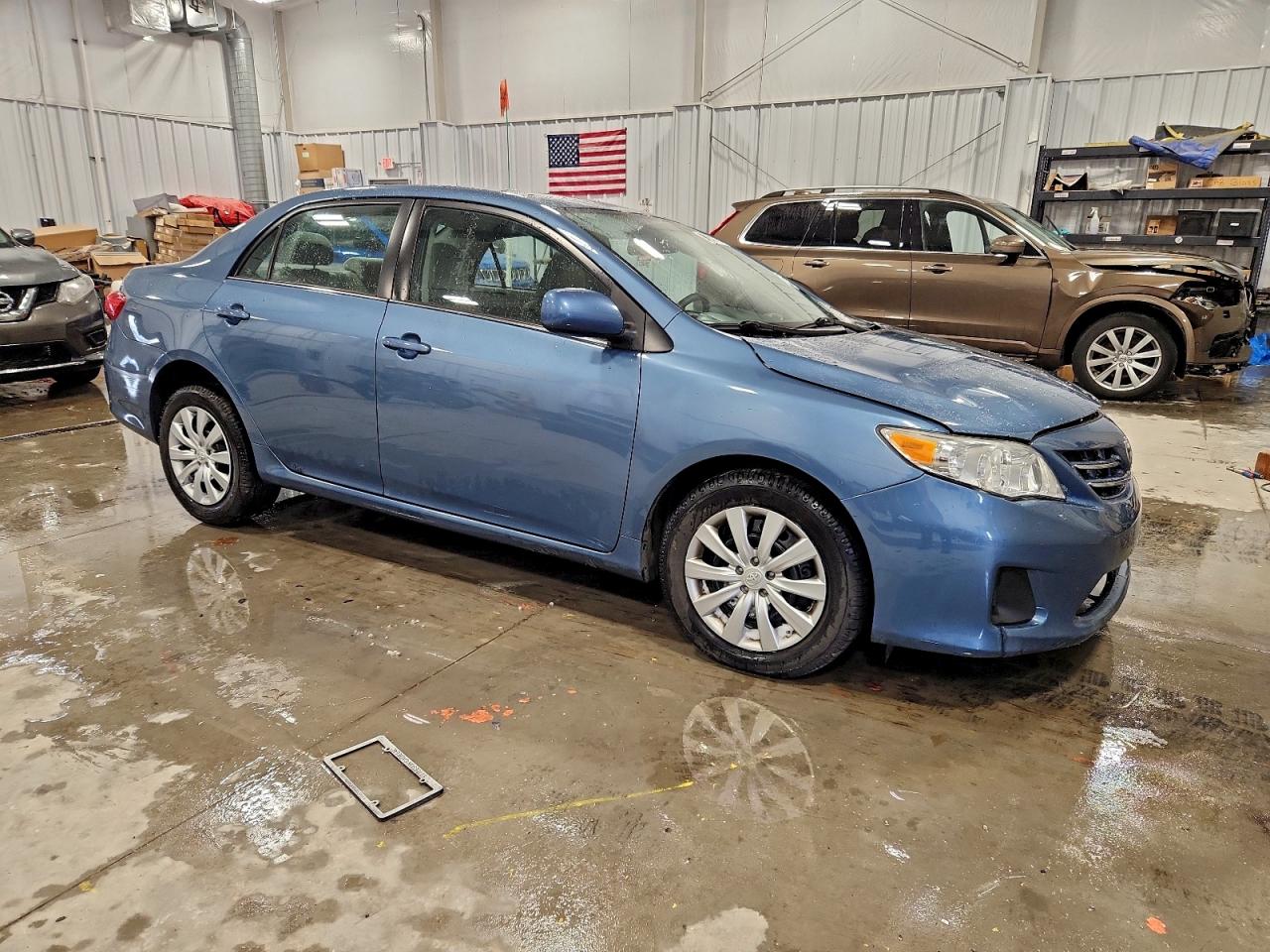 Toyota Corolla Base Image 12