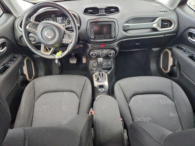 Jeep Renegade Latitude Image 9