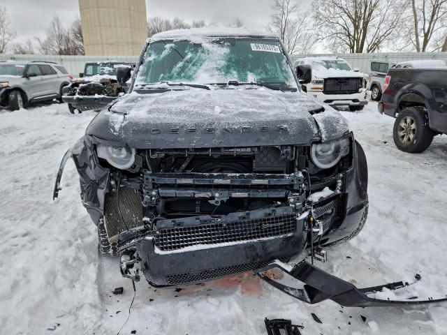 Land Rover Defender 130 X-dynamic Se Image 11