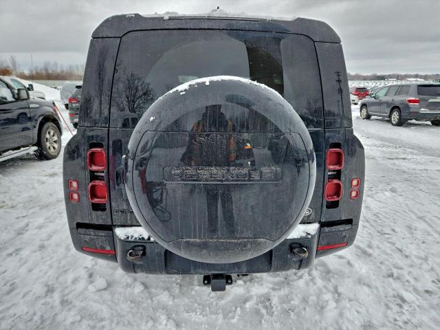 Land Rover Defender 130 X-dynamic Se Image 4