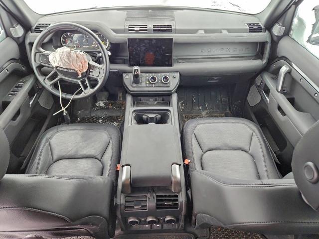 Land Rover Defender 130 X-dynamic Se Image 6