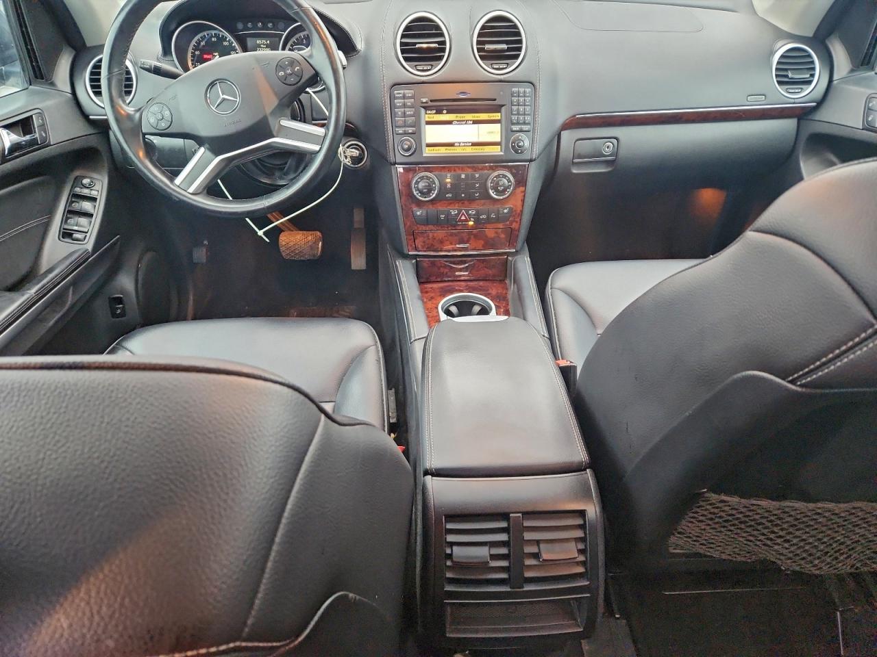 Mercedes-Benz G-Class 450 4matic Image 8