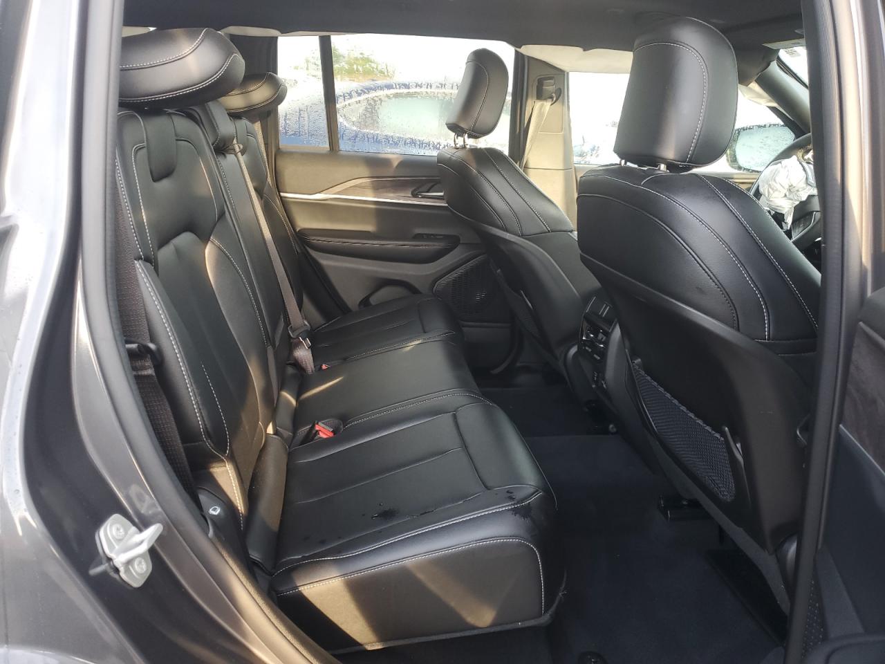 Jeep Grand Cherokee Limited Image 7