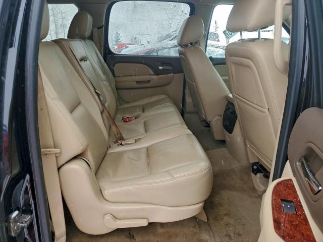 Chevrolet Suburban K1500 Ltz Image 11