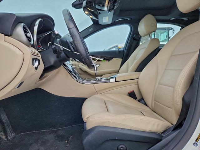 Mercedes-Benz C-Class 300 4matic Image 2