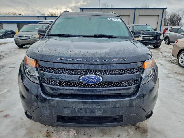 Ford Explorer Sport Image 7