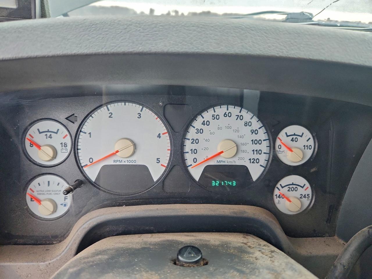 Dodge Ram 2500 St Image 8