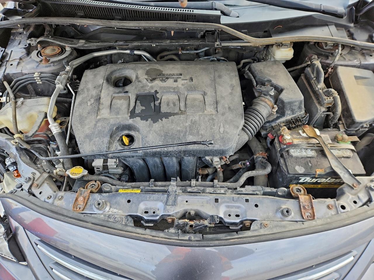 Toyota Corolla Base Image 11