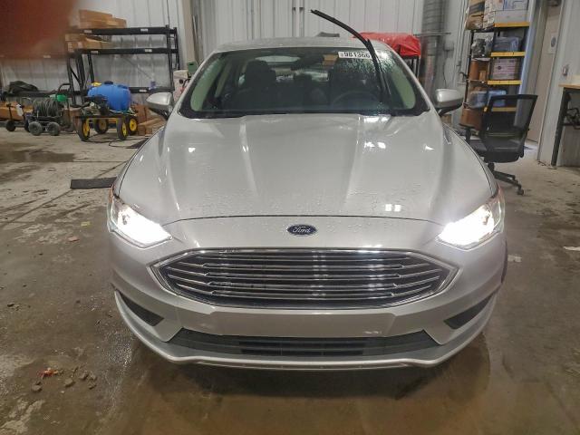 Ford Fusion Se Image 2