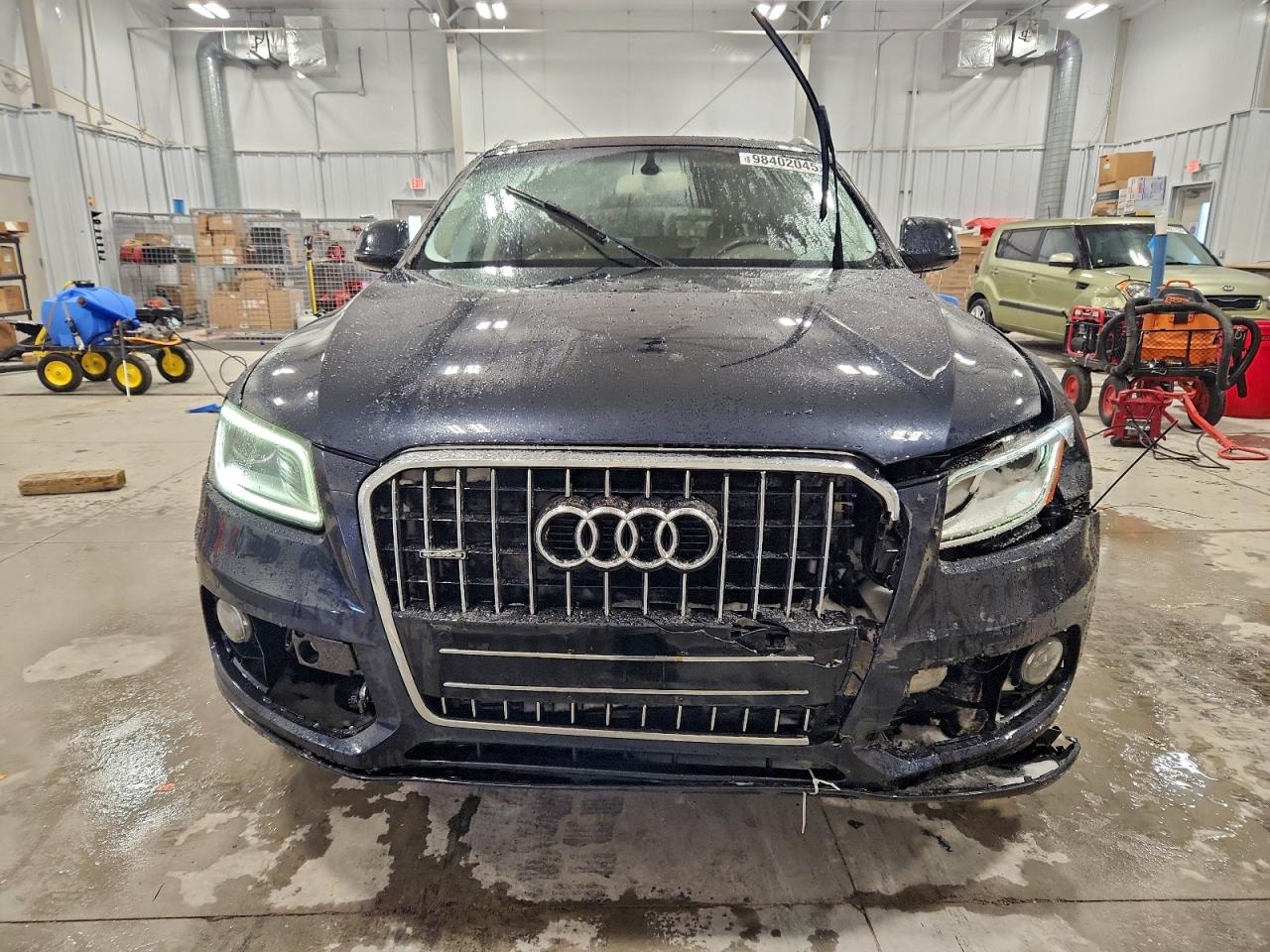 Audi Q5 Premium Image 2
