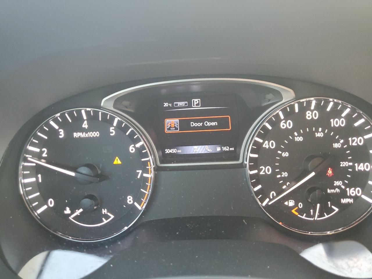 Nissan Pathfinder Platinum Image 9