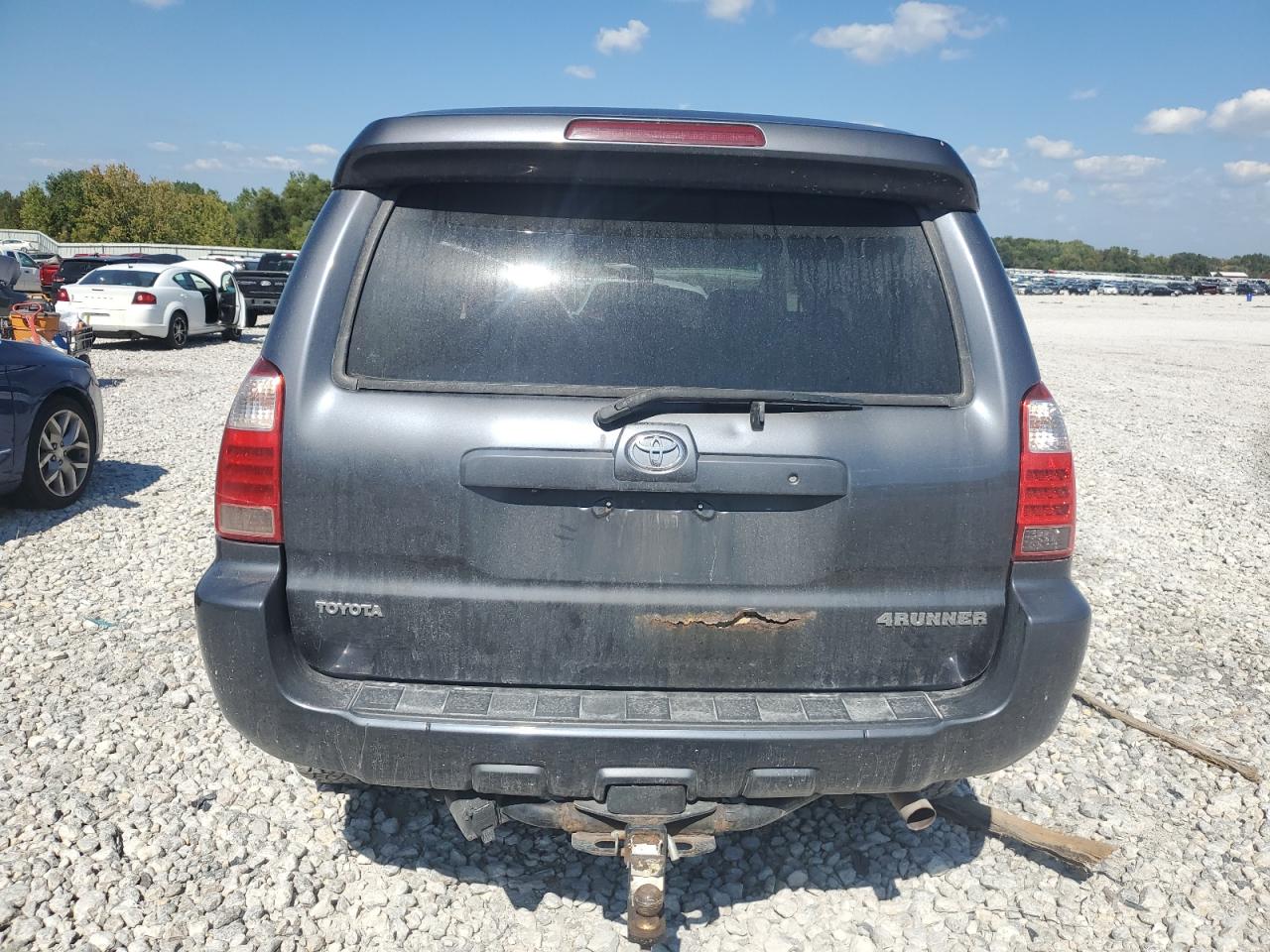 Toyota 4Runner Limited Image 11