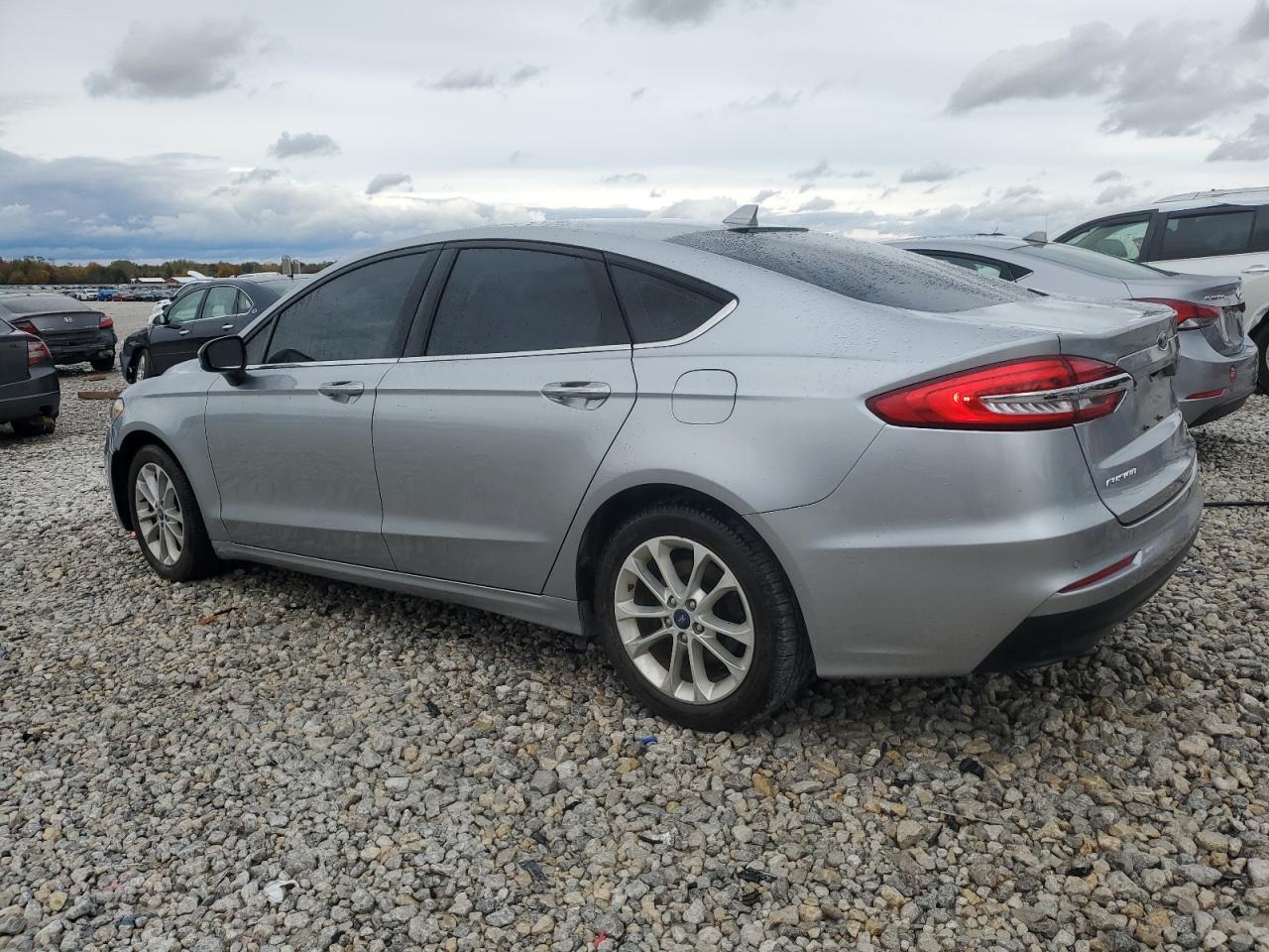 Ford Fusion Se Image 2