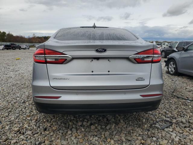 Ford Fusion Se Image 7
