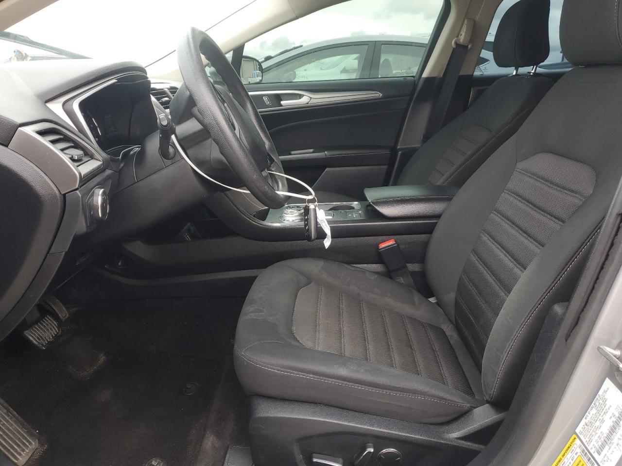 Ford Fusion Se Image 13