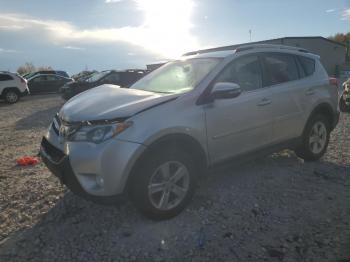  Salvage Toyota RAV4