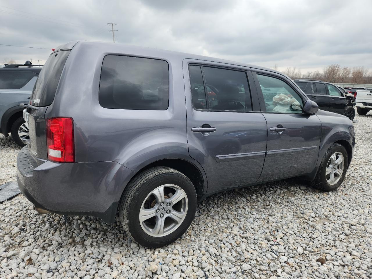 Honda Pilot Ex Image 2