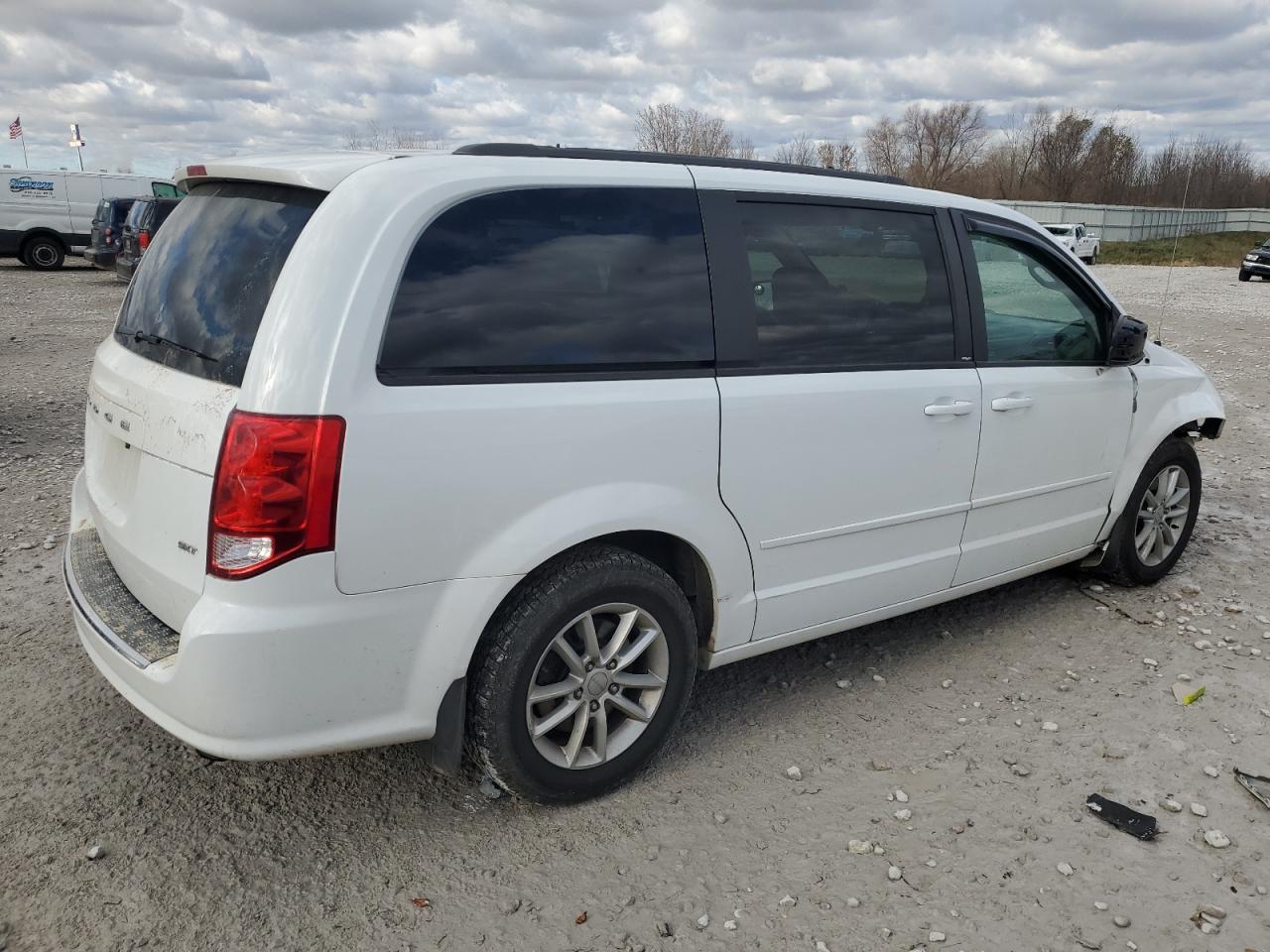 Dodge Caravan Sxt Image 4