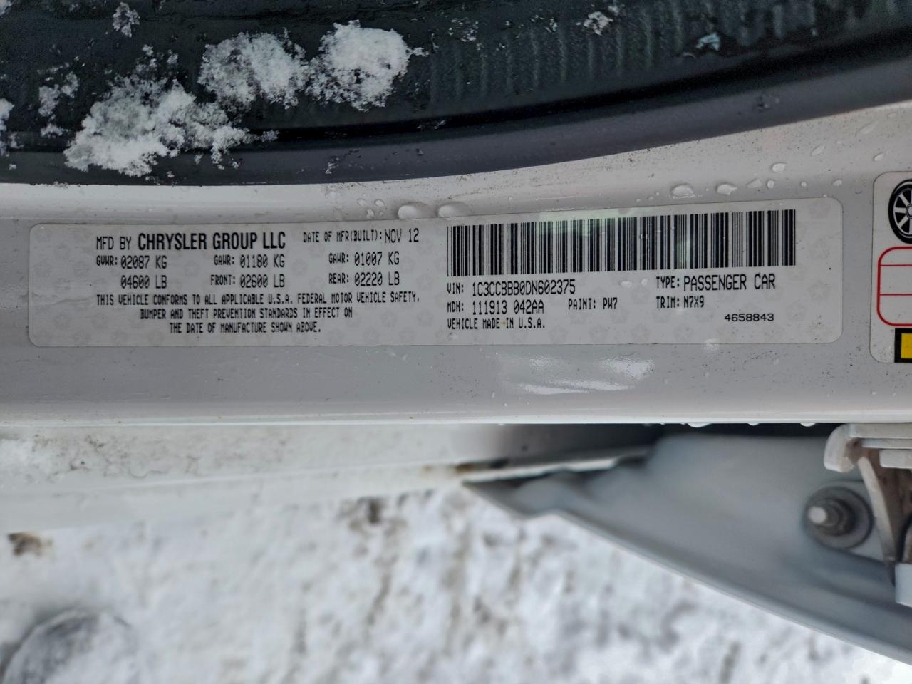 Chrysler 200 Touring Image 5